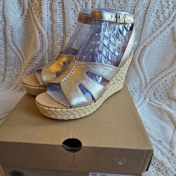 NIB UGG Women Careena Ankle-Strap Espadrille Platform Wedge Sandals Size 11 Gold - Picture 4 of 6